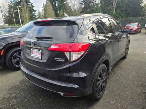 Used 2021 Honda HR-V Sport image 4