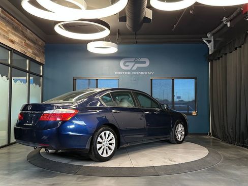 Used 2015 Honda Accord EX-L image 3