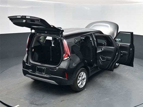 New 2025 Kia Soul LX image 33