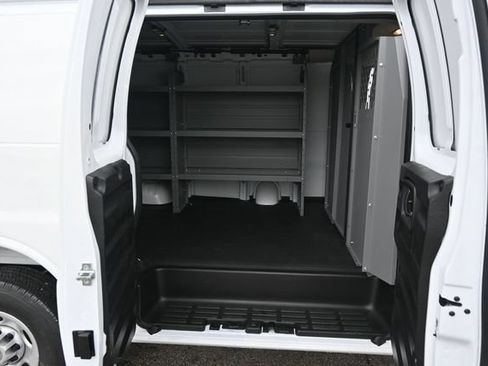 New 2026 Chevrolet Express 2500 w/ Driver Convenience Package RWD image 23