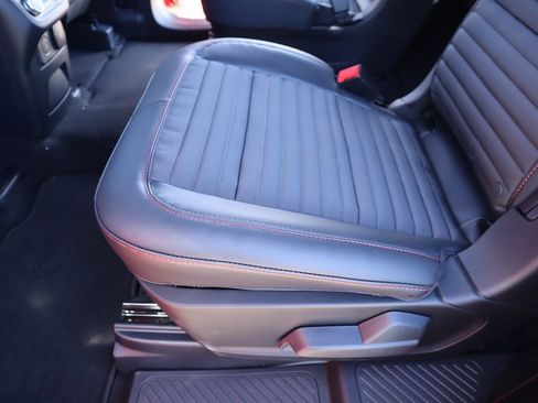 New 2026 Ford Explorer ST-Line w/ ST-Line Street Pack image 14