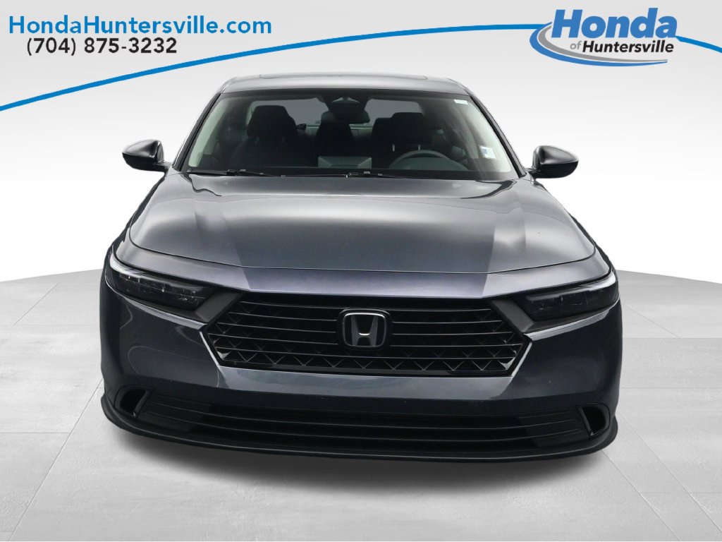 Used 2025 Honda Accord SE image 2
