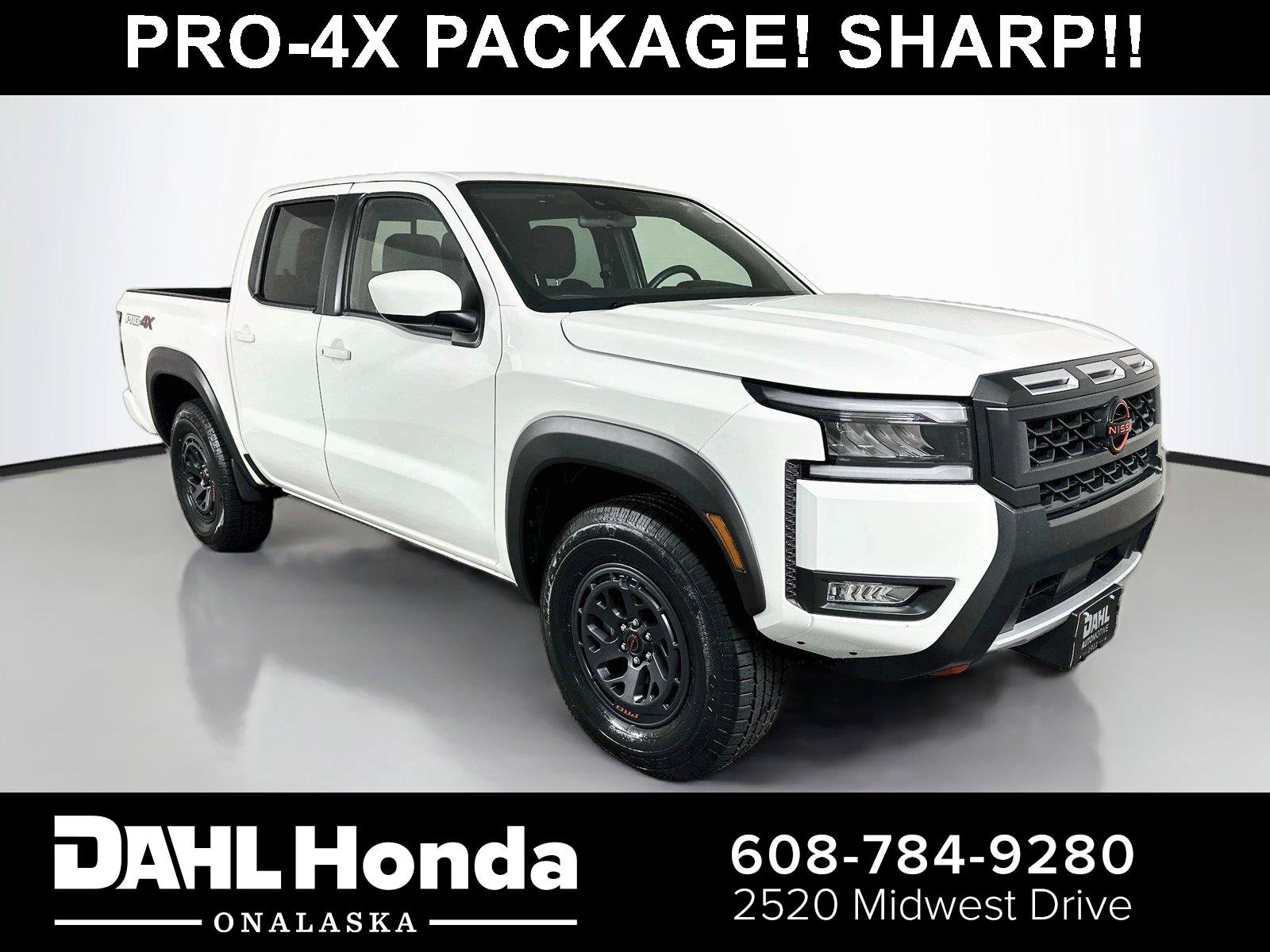 Used 2026 Nissan Frontier PRO-4X AWD/4WD image 1