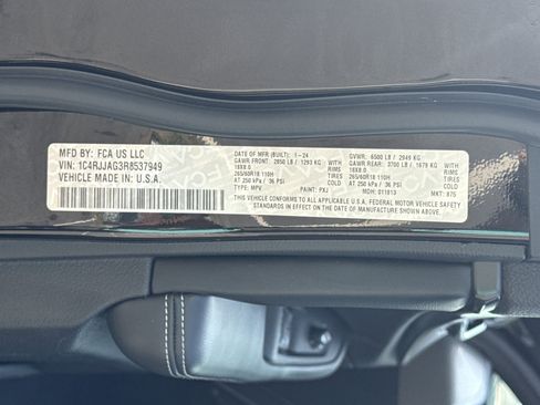 Used 2024 Jeep Grand Cherokee L Laredo image 36