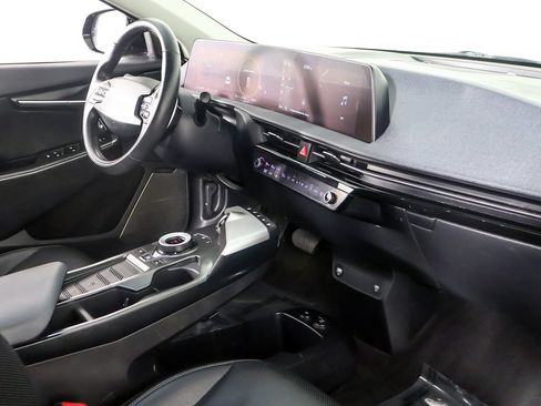 Used 2022 Kia EV6 Wind w/ Wind Technology Package AWD/4WD image 29