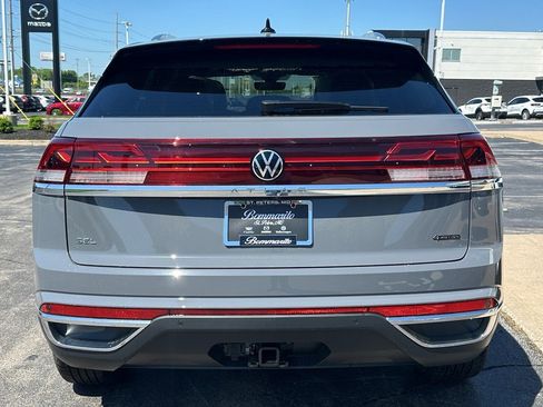New 2026 Volkswagen Atlas Cross Sport SEL AWD/4WD image 3