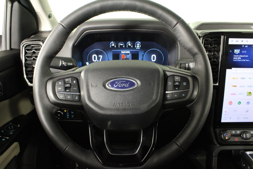 Used 2025 Ford Ranger Lariat w/ Trailer Tow Package AWD/4WD image 25