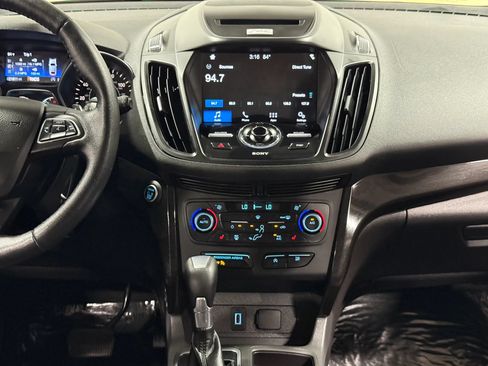 Used 2017 Ford Escape Titanium AWD/4WD image 37