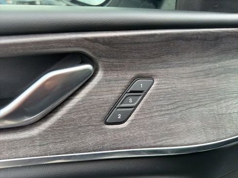 Used 2021 Jeep Grand Cherokee L Overland image 20