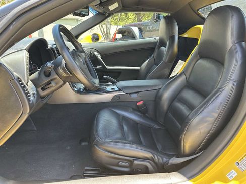 Used 2006 Chevrolet Corvette Convertible w/ Preferred Equipment Group RWD image 15