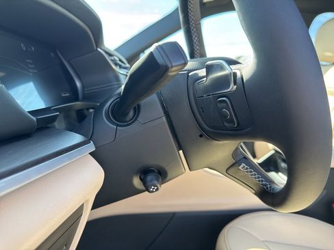 New 2025 Jeep Grand Cherokee L Limited w/ Luxury Tech Group II image 55