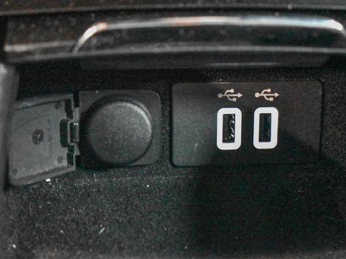 Used 2019 Lincoln MKC Select w/ Select Plus Package image 22