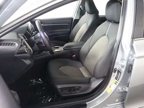 Used 2024 Toyota Camry LE image 25