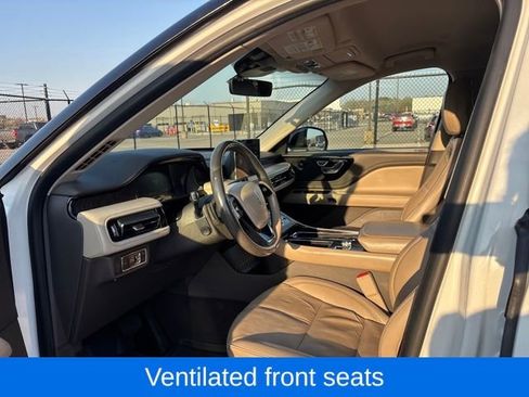 Certified 2020 Lincoln Aviator Reserve w/ Elements Package Plus AWD/4WD image 16