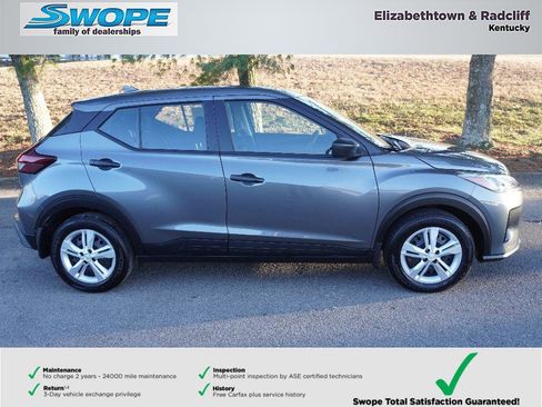 Certified 2025 Nissan Kicks Play S image 3