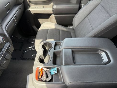 Used 2022 Chevrolet Silverado 1500 Custom image 14