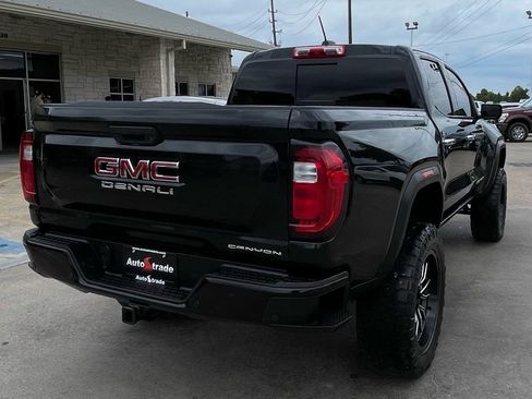 Used 2023 GMC Canyon Denali AWD/4WD image 5