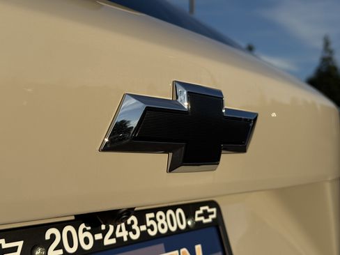 New 2026 Chevrolet Trax RS w/ Sunroof Package image 39