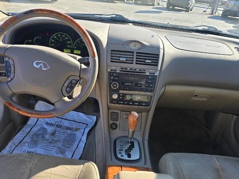 Used 2002 INFINITI I35 image 9