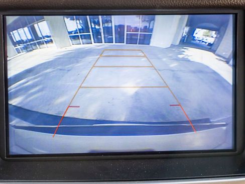 Used 2020 Chevrolet Suburban Premier image 29