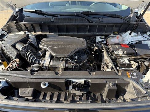 Used 2019 GMC Acadia SLT w/ Black Edition image 34