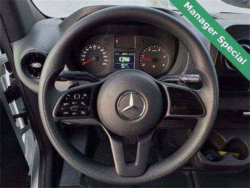 Used 2023 Mercedes-Benz Sprinter 3500 image 30