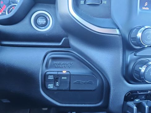 Used 2024 RAM 2500 Big Horn image 23