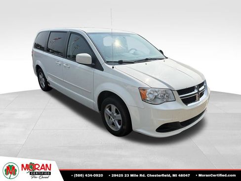 Used 2011 Dodge Grand Caravan Mainstreet w/ PWR Convenience Group FWD image 2