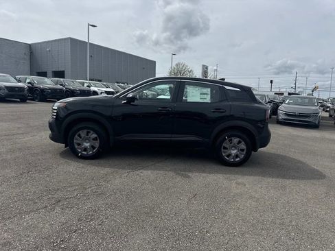 New 2026 Nissan Kicks S image 7