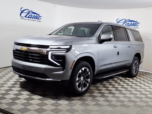 New 2026 Chevrolet Suburban LS image 24