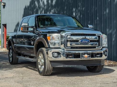 Used 2016 Ford F250 Lariat w/ Lariat Ultimate Package AWD/4WD image 8