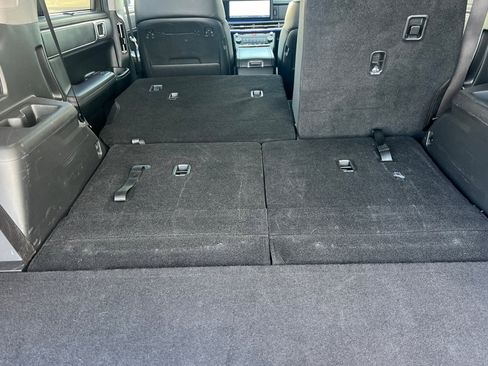 Used 2024 Hyundai Santa Fe Limited image 17