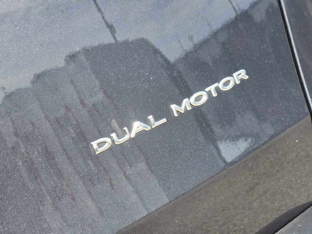 Used 2026 Tesla Model Y AWD image 10