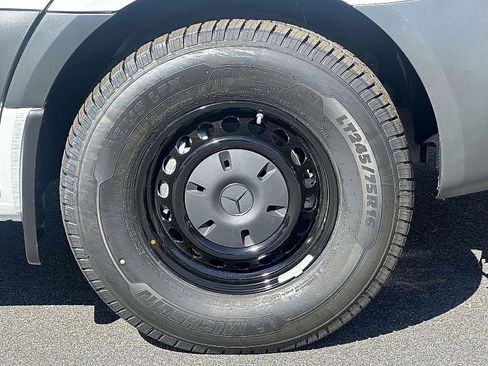 New 2025 Mercedes-Benz Sprinter 2500 image 5