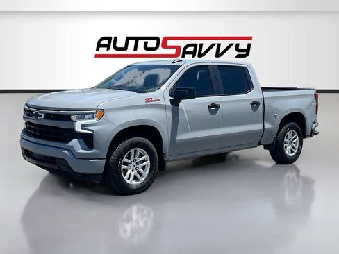 Used 2024 Chevrolet Silverado 1500 RST w/ Z71 Off-Road Package AWD/4WD image 3