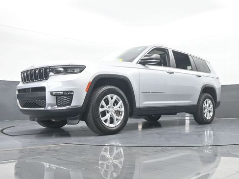 Used 2023 Jeep Grand Cherokee L Limited image 57