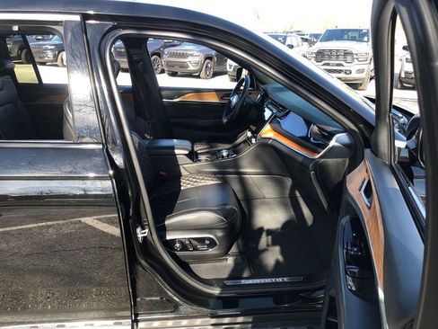 Certified 2022 Jeep Grand Cherokee L Summit image 25