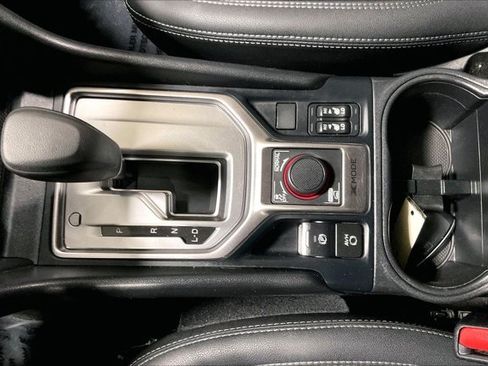 Used 2022 Subaru Forester Premium AWD/4WD image 41