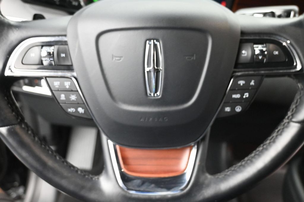 Used 2023 Lincoln Navigator L Reserve AWD/4WD image 19