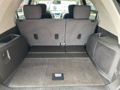 Used 2011 Chevrolet Equinox LT w/ Driver Convenience Package image 45