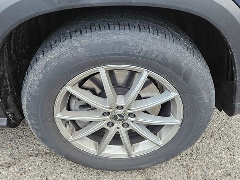 Used 2024 Mercedes-Benz GLE 450e GLE 450e Plug-In Hybrid image 8