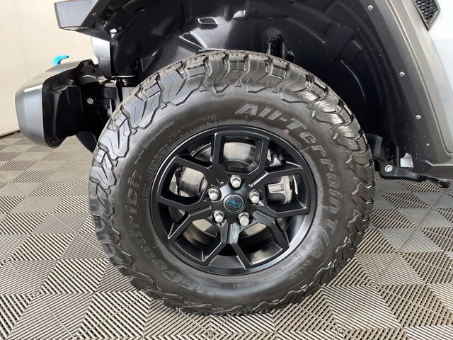 Used 2024 Jeep Wrangler Unlimited AWD/4WD image 11