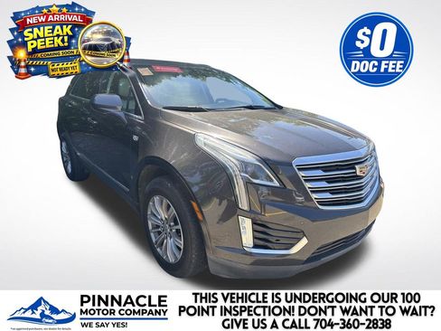 Used 2017 Cadillac XT5 Luxury w/ Driver Awareness Package FWD image 1