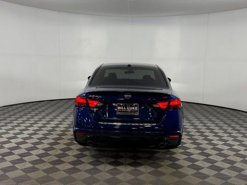 Used 2023 Nissan Altima 2.5 SR FWD image 7