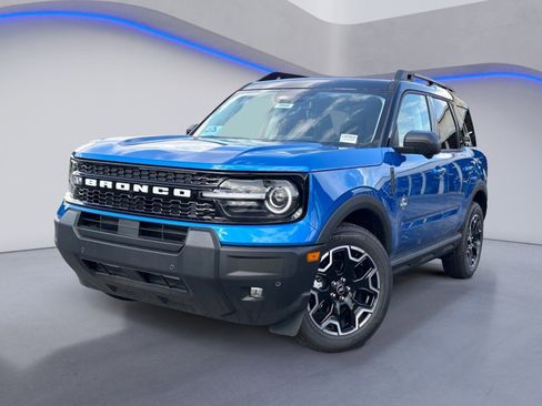 New 2025 Ford Bronco Sport Outer Banks w/ Outer Banks Tech Package+ AWD/4WD image 2