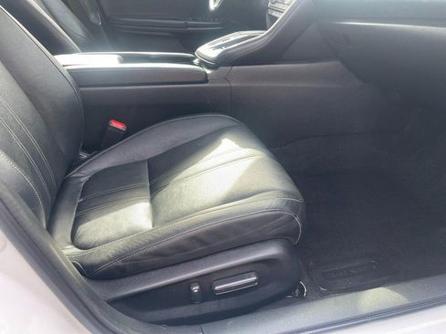 Used 2019 Honda Insight Touring image 9