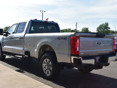 Used 2024 Ford F250 XLT AWD/4WD image 12