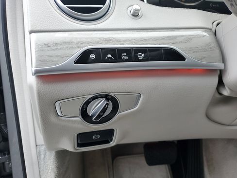 Used 2015 Mercedes-Benz S 550 Sedan image 29
