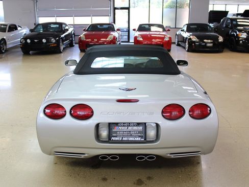 Used 2004 Chevrolet Corvette Convertible w/ Preferred Equipment Group image 17
