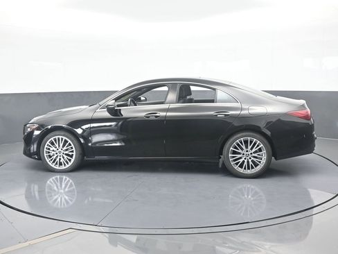 Used 2025 Mercedes-Benz CLA 250 image 3